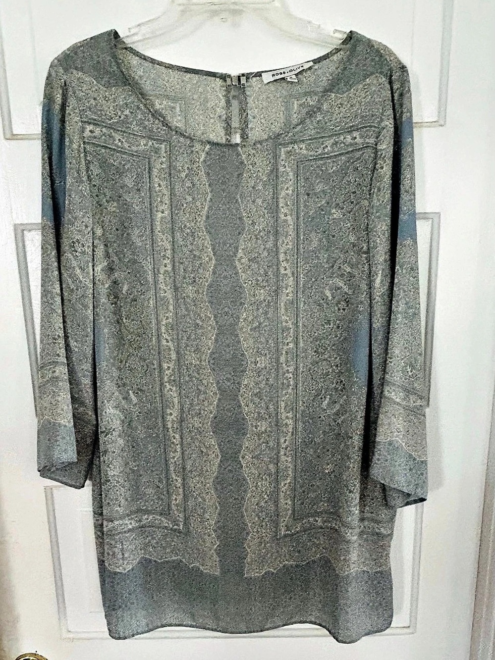 Rose + Olive Paisley Blouse Blue & Gray Sz 1x